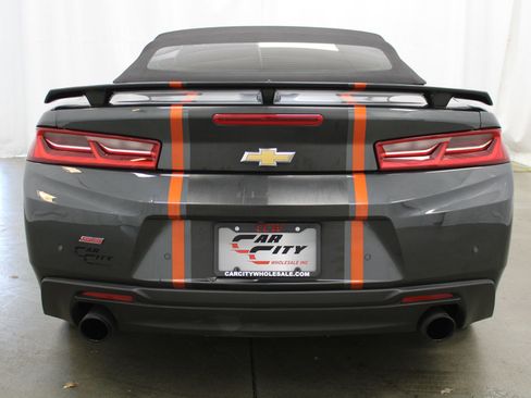Used 2017 Chevrolet Camaro SS image 6