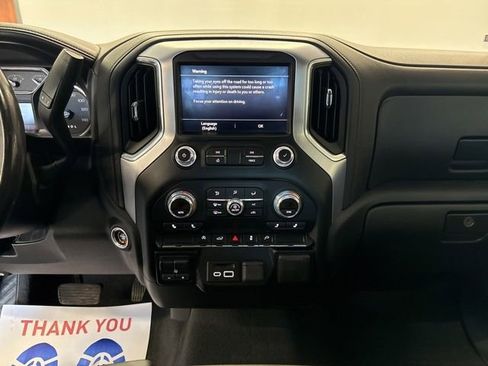 Used 2019 GMC Sierra 1500 SLE w/ SLE Value Package image 31