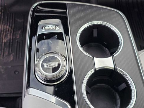 New 2024 Cadillac Lyriq Sport image 32