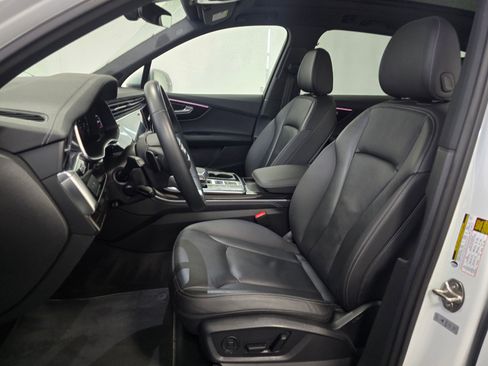 Used 2025 Audi Q7 3.0T Premium Plus image 13
