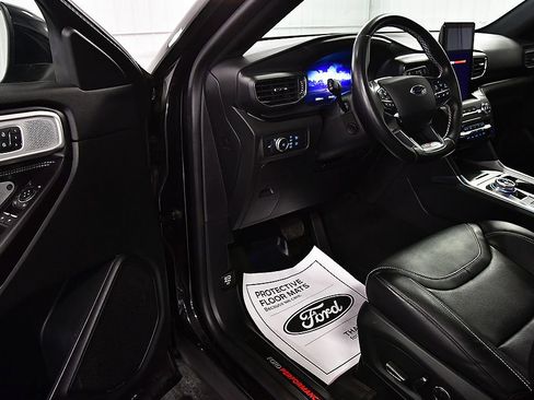 Used 2020 Ford Explorer ST w/ Premium Technology Package image 16