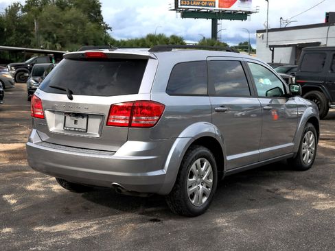 Used 2016 Dodge Journey SE w/ Flexible Seating Group image 11