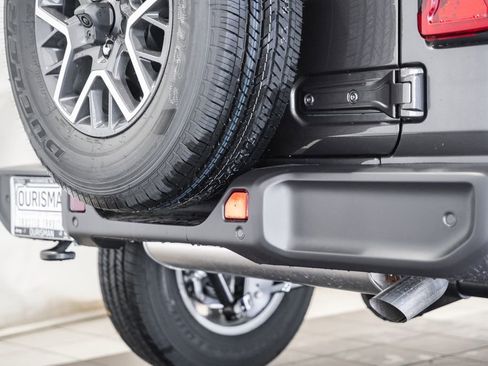 New 2026 Jeep Wrangler Sahara image 7