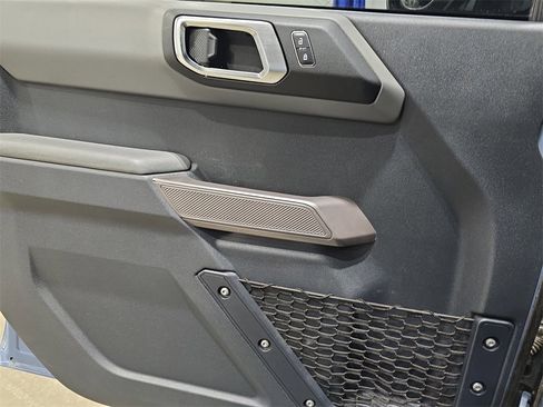 Used 2023 Ford Bronco Black Diamond w/ Sasquatch Package image 28