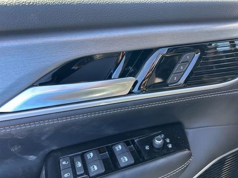 New 2026 Jeep Grand Wagoneer Limited AWD/4WD image 40