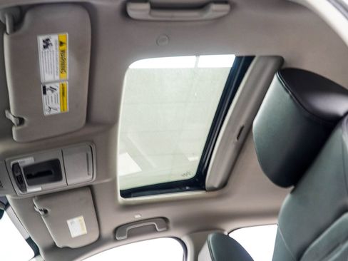 Used 2024 Honda CR-V EX-L image 37