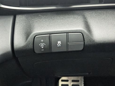 New 2025 Hyundai Elantra Sport image 22