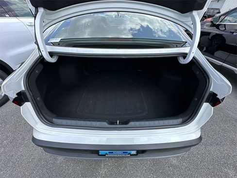 New 2025 Kia K4 LX image 22