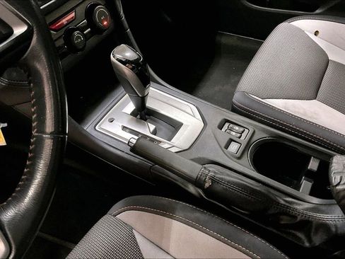 Used 2019 Subaru Crosstrek 2.0i Premium w/ Eyesight System image 13