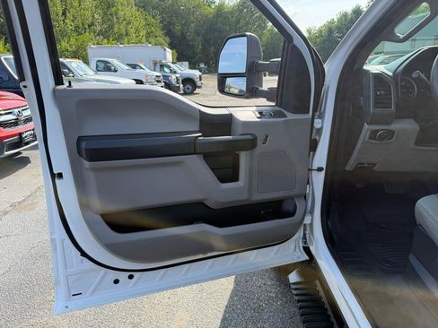 Used 2021 Ford F250 XL w/ STX Appearance Package AWD/4WD image 26