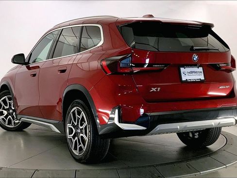 Certified 2026 BMW X1 xDrive28i w/ Convenience Package AWD/4WD image 10