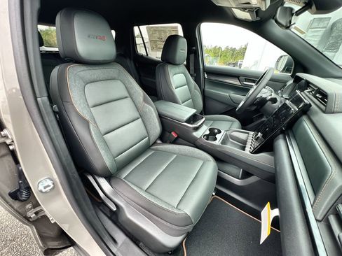 New 2026 GMC Terrain AT4 image 60