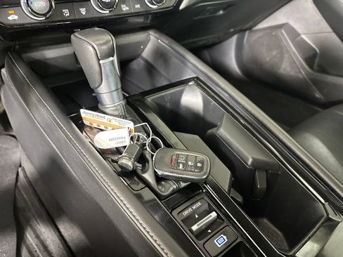 Used 2023 Honda Accord Touring image 18
