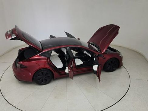 Used 2024 Tesla Model S Plaid AWD/4WD image 35