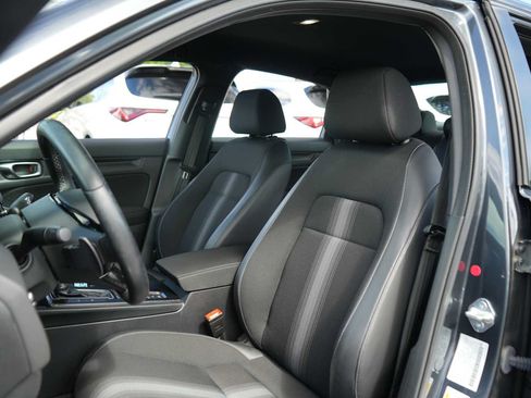 Used 2023 Honda Civic Sport image 17