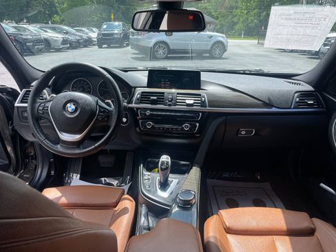 Used 2017 BMW 330i Sedan w/ Driver Assistance Package RWD image 11