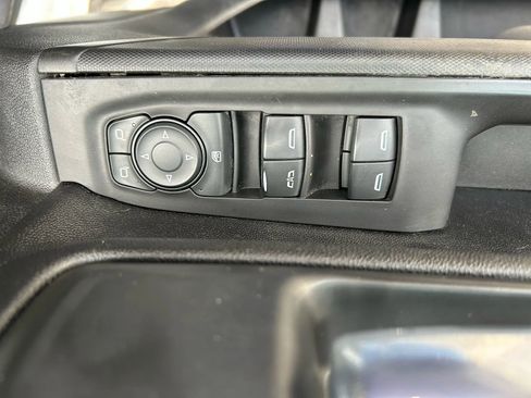 Used 2021 GMC Sierra 3500 4x4 Crew Cab w/ Convenience Package image 18