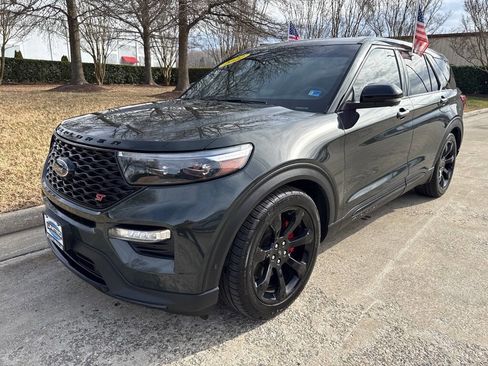 Used 2022 Ford Explorer ST w/ Equipment Group 401A image 4