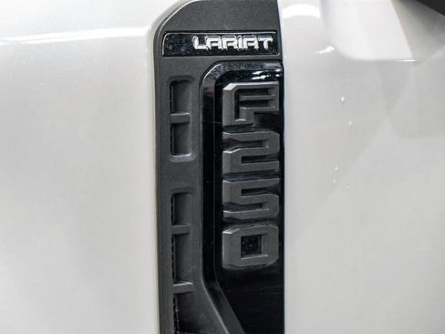 Used 2024 Ford F250 Lariat w/ Lariat Ultimate Package AWD/4WD image 53