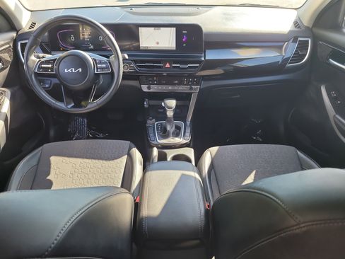 Used 2025 Kia Seltos S FWD image 15