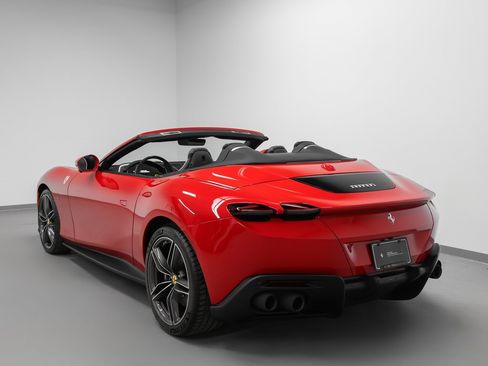 Certified 2024 Ferrari Roma Spider image 68
