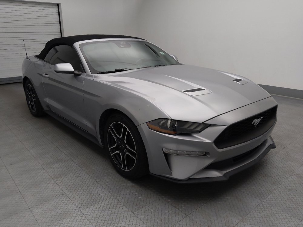Used 2022 Ford Mustang Premium RWD image 13