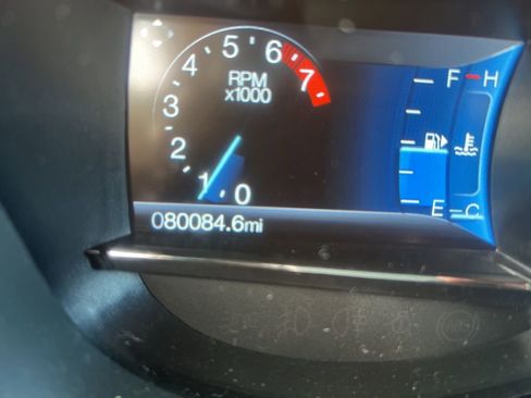 Used 2019 Ford Explorer XLT w/ Equipment Group 202A FWD image 14