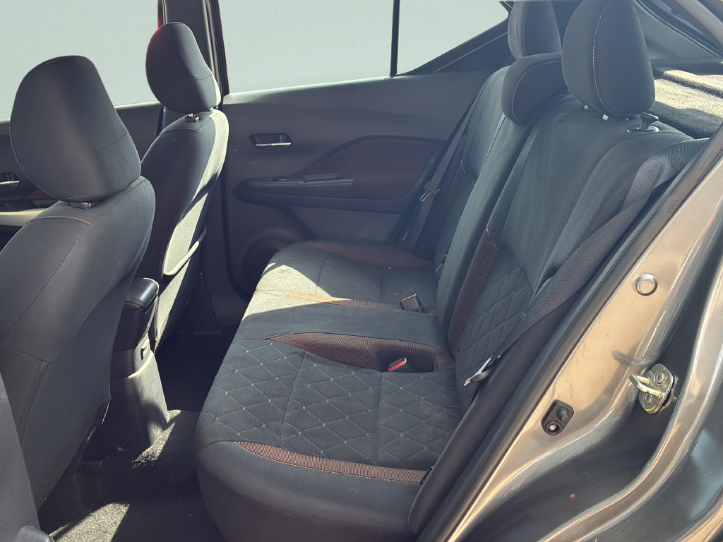 Used 2020 Nissan Kicks SR FWD image 20