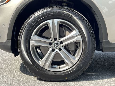 Certified 2021 Mercedes-Benz GLC 300 4MATIC image 17