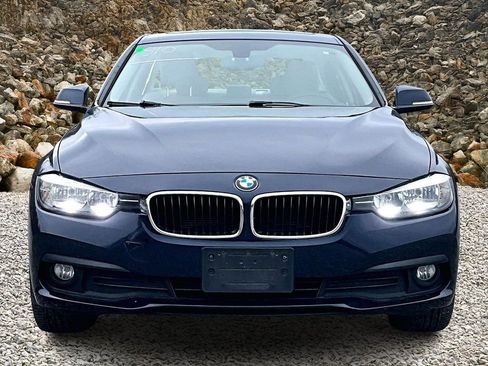 Used 2016 BMW 320i xDrive Sedan image 3