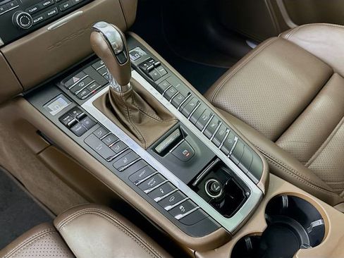 Used 2018 Porsche Macan GTS image 17