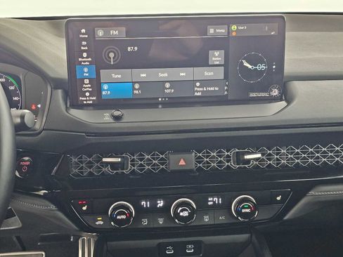 Used 2025 Honda Accord Sport image 25