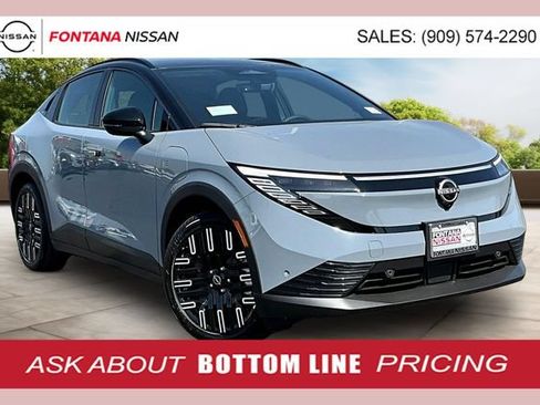 New 2026 Nissan Leaf Platinum+ w/ Floor Mat Package (Platinum+) FWD image 1
