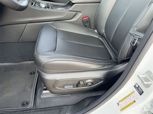 New 2025 Jeep Grand Cherokee Limited image 14