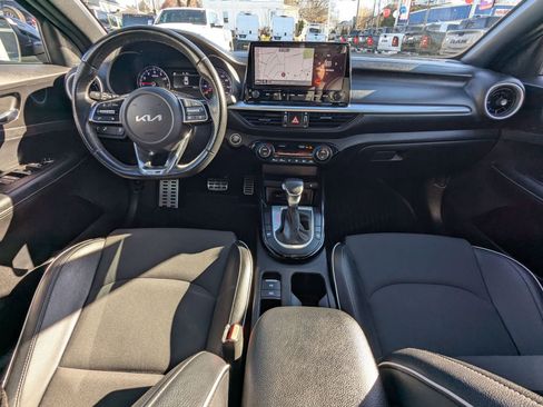 Used 2023 Kia Forte GT-Line w/ GT-Line Premium Package image 19