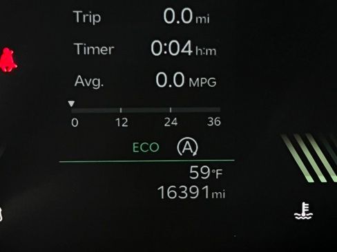 Used 2024 Kia Sorento LX image 15