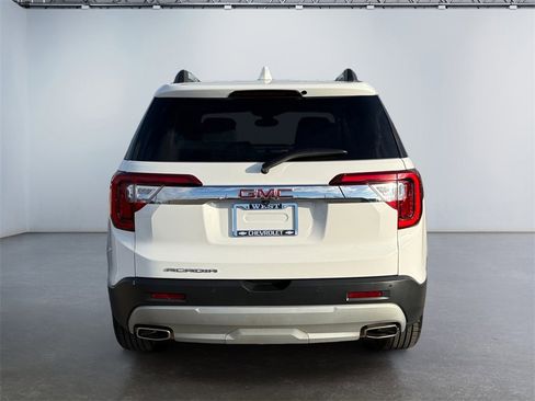 Used 2022 GMC Acadia SLT w/ Technology Package image 4