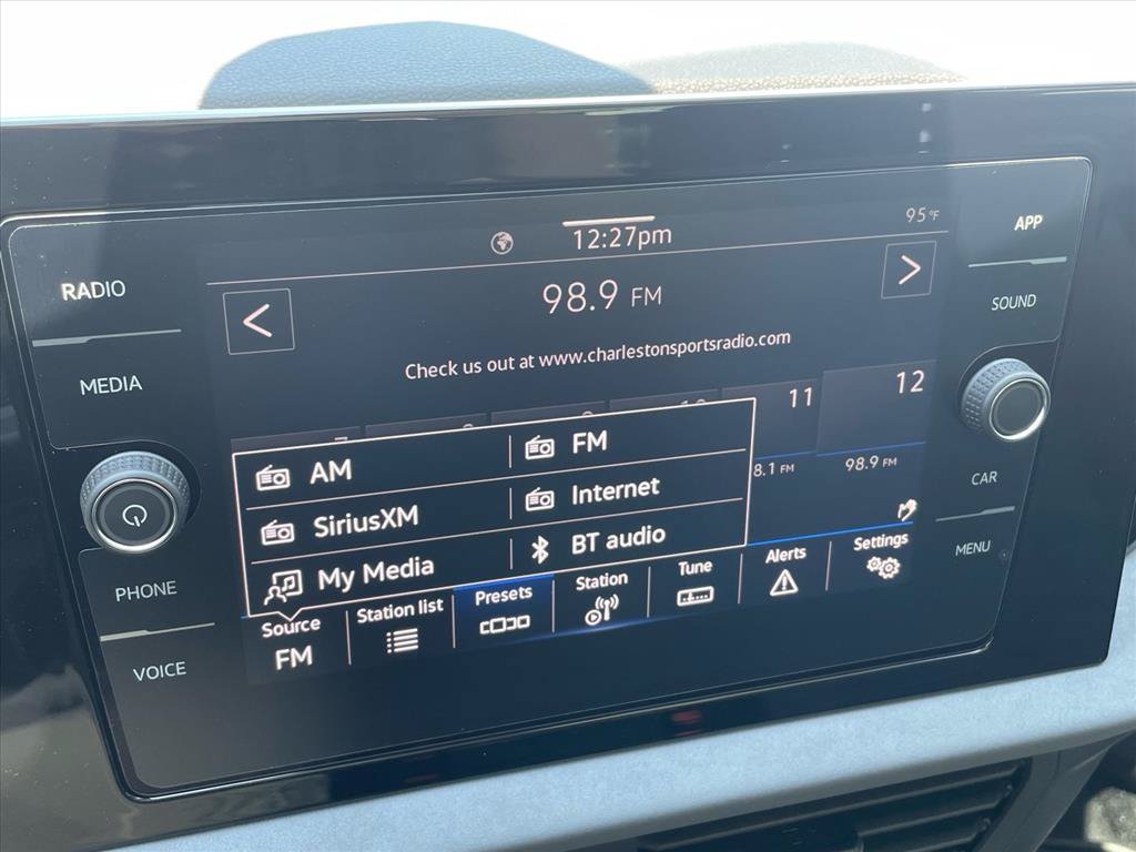 New 2026 Volkswagen Jetta SE FWD image 22