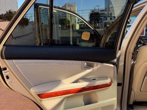 Used 2004 Lexus RX 330 image 31