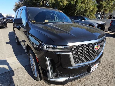 Used 2024 Cadillac Escalade Premium Luxury w/ Performance Package AWD/4WD image 7