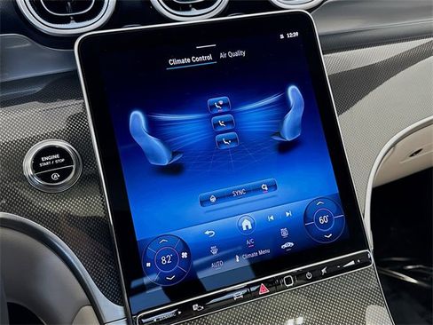 Used 2025 Mercedes-Benz GLC 300 4MATIC image 16