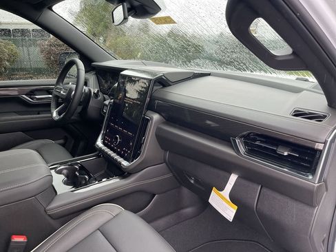 New 2026 GMC Yukon XL Elevation AWD/4WD image 29