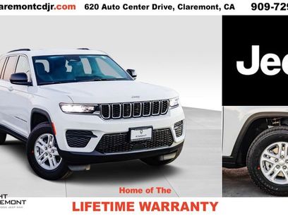New 2025 Jeep Grand Cherokee Laredo w/ Trailer Tow Package