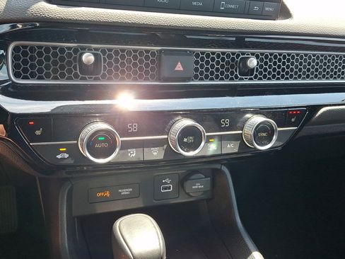 Certified 2024 Honda Civic EX image 18