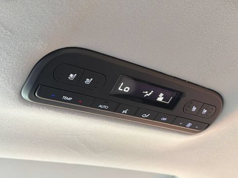 Used 2026 Hyundai Palisade Calligraphy AWD/4WD image 13