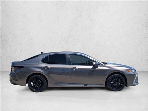 Used 2024 Toyota Camry LE FWD image 4