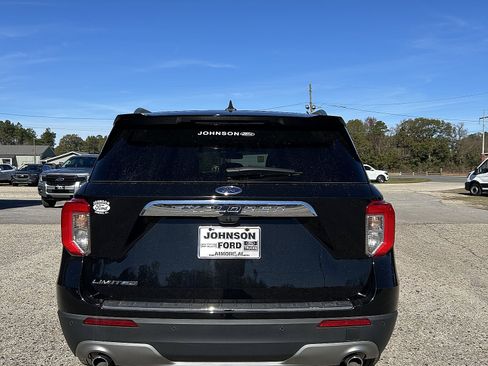 Used 2024 Ford Explorer Limited image 4