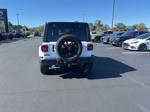 Used 2023 Jeep Wrangler Unlimited Sahara w/ Cold Weather Group image 5