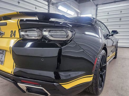 Used 2020 Chevrolet Camaro SS RWD image 12