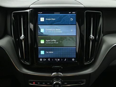 Used 2023 Volvo XC60 B5 Core image 26